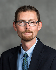 Matthew Davis faculty portrait