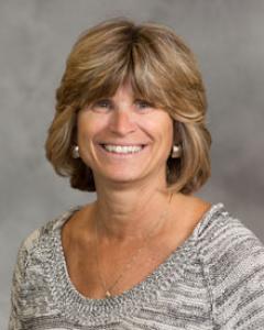 Photo of Beth  Russell 